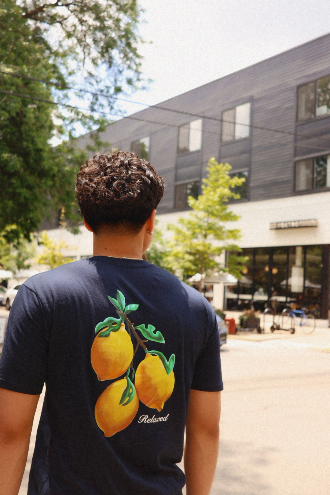 Resort Club: Capri Lemon Tee Navy