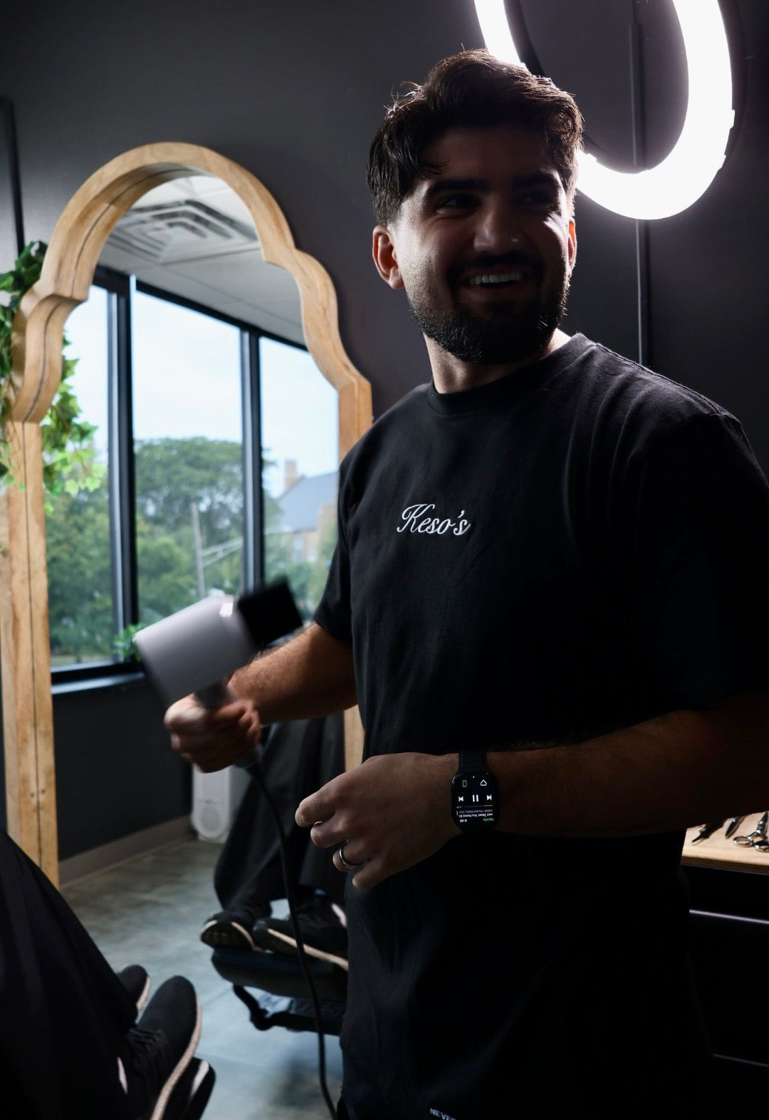 Keso's: Igloo Barber Shop Tee Black